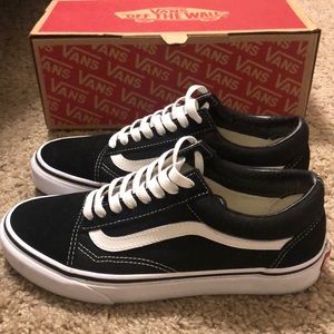 VANS Old Skool Black & True White US M 7, US W 8.5